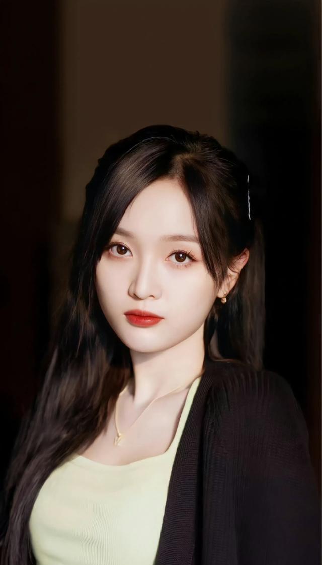 吴宣仪个人照