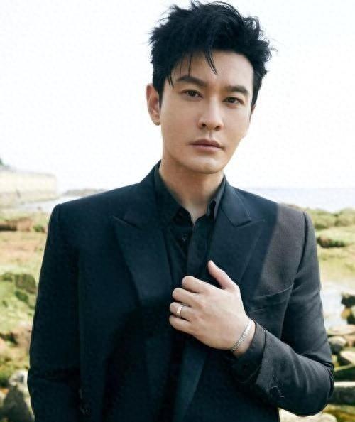 黄晓明与叶柯合照