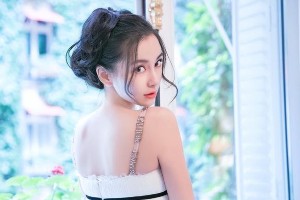 杨颖事业起伏与情感历程：从跑男小公主到低谷