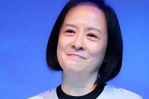 王京花与董子健：娱乐圈最吊诡的母子故事