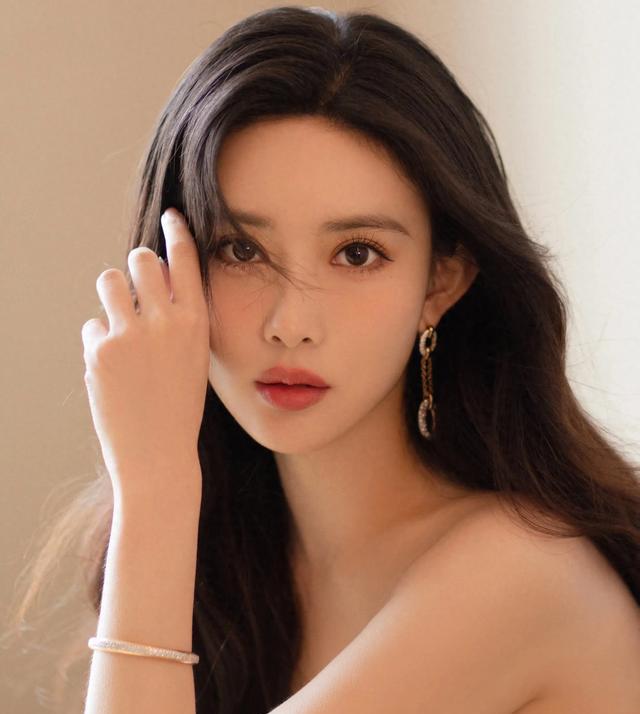 孟子义照片